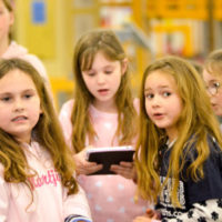 Kids playing Kahoot!