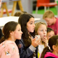 Kids playing Kahoot!