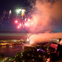 Canada_Day_fireworks_Ottawa_2011 illustration