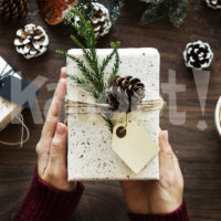 Holiday quiz by Kahoot! Image credits: https://pixabay.com/en/box-card-celebrate-celebration-2953722/ CC0