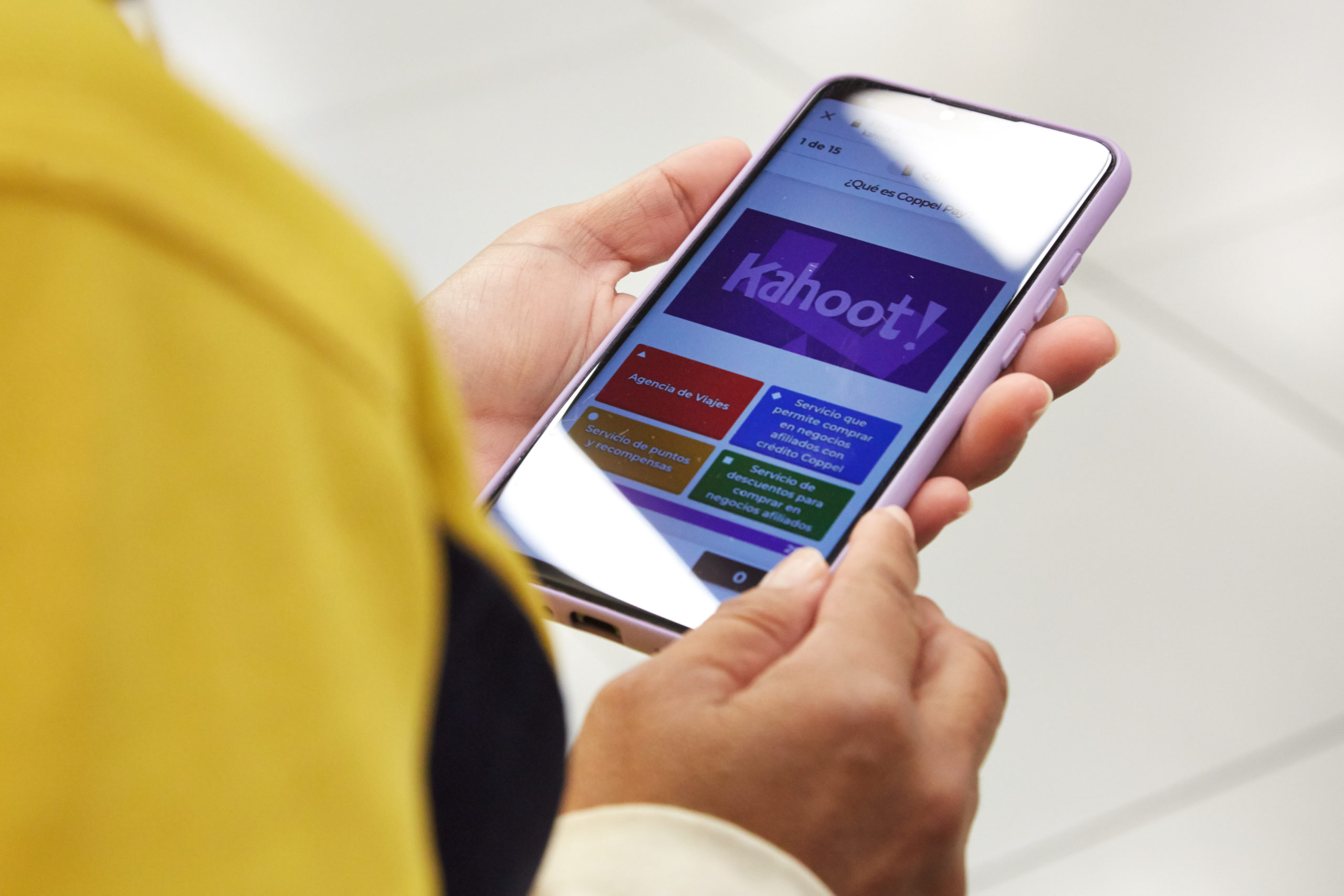 Training Strategy  Coppel engaged over 20,000 salespeople with Kahoot!