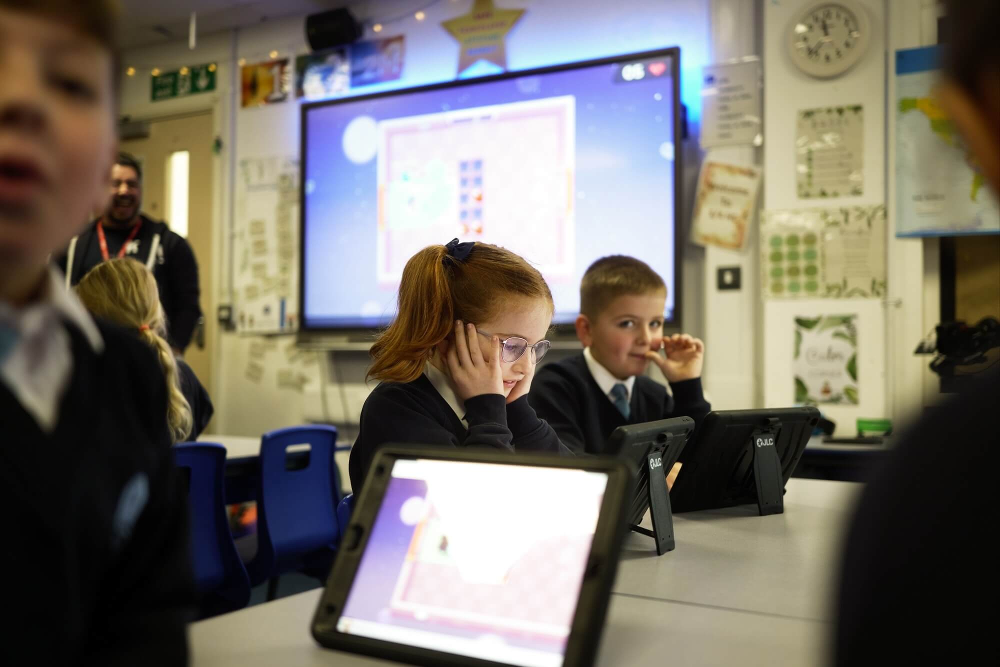 Tottington Primary School students playing Kahoot! in a classroom